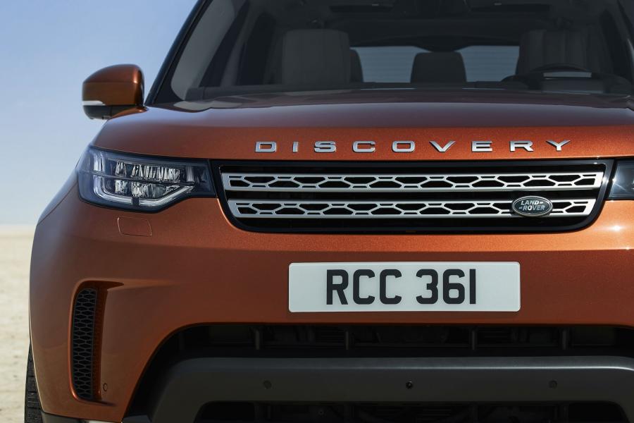 Детали экстерьера Land Rover Discovery HSE 2017 года  (фото 46 из 96)